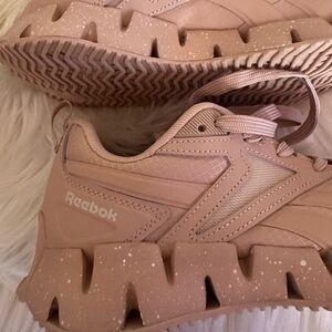 BNWT Reebok Sneakers
